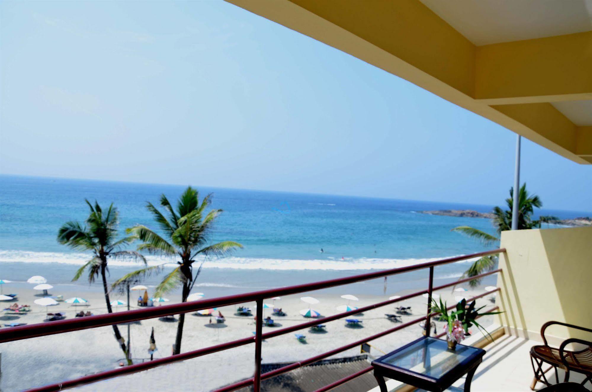 The Ocean Park Beach Resort Kovalam Exterior photo